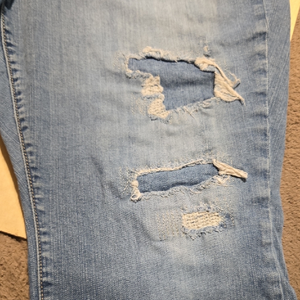 D18 Torrid Distressed Cropped Jeans High Rise 5 Pocket Stretch Ankle - Picture 5 of 12